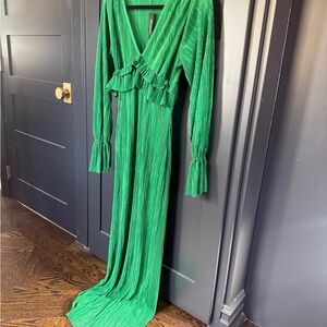 Boohoo Vibrant Green Long Sleeve Dress